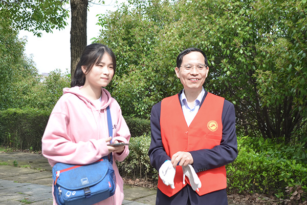 5d3d099e41474736beccdaec3237b601.jpg 王红宇14.jpg